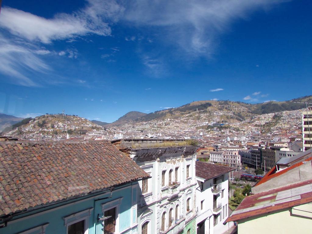 San Blas House & Suites Quito Exterior photo