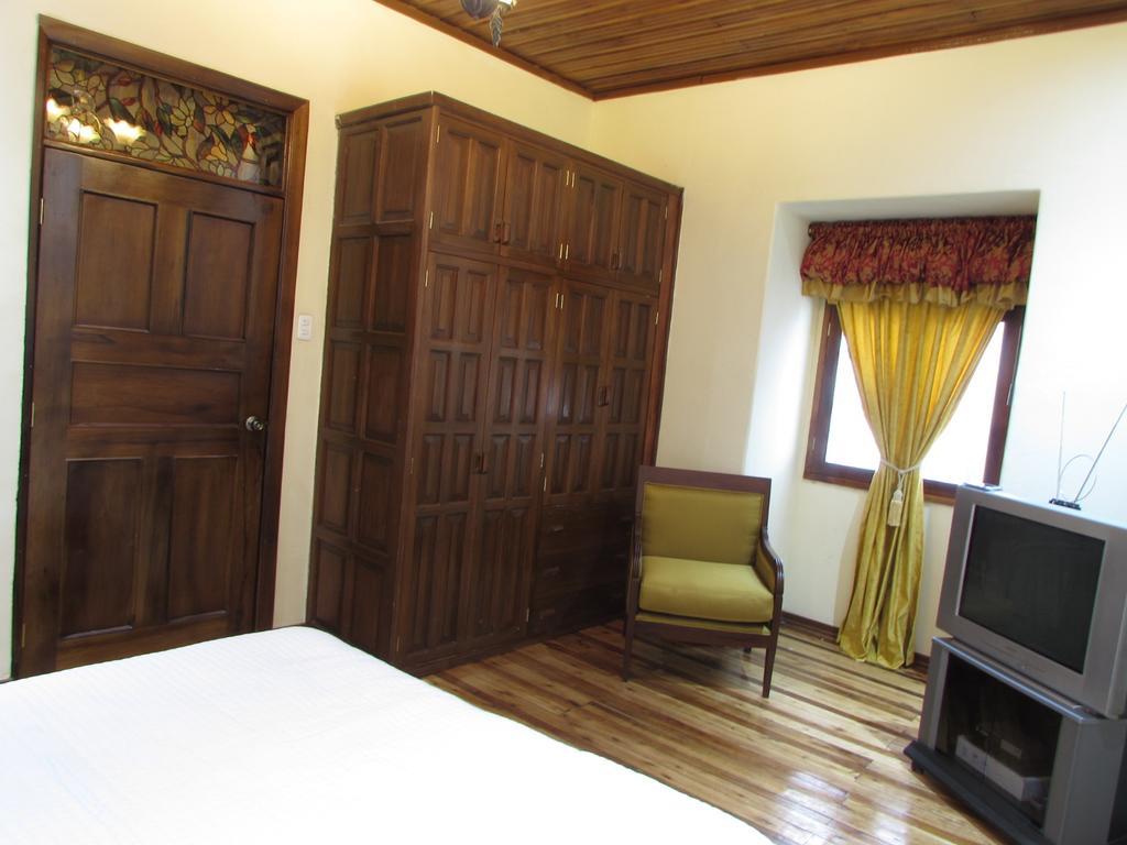 San Blas House & Suites Quito Exterior photo