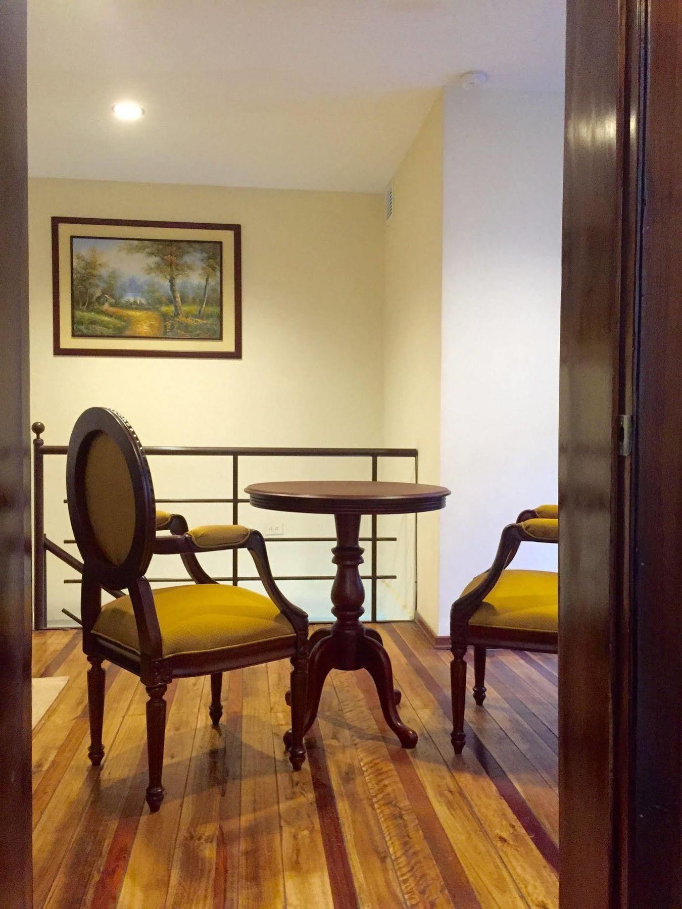 San Blas House & Suites Quito Exterior photo