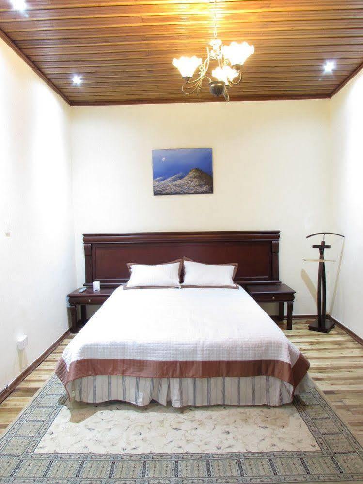 San Blas House & Suites Quito Exterior photo